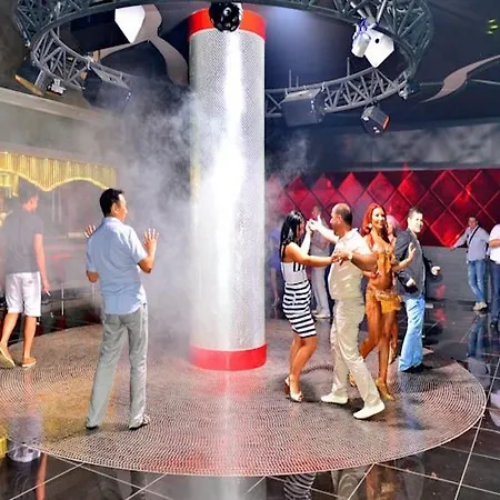 Azura Park Tourism Complex Апартаменты Алания